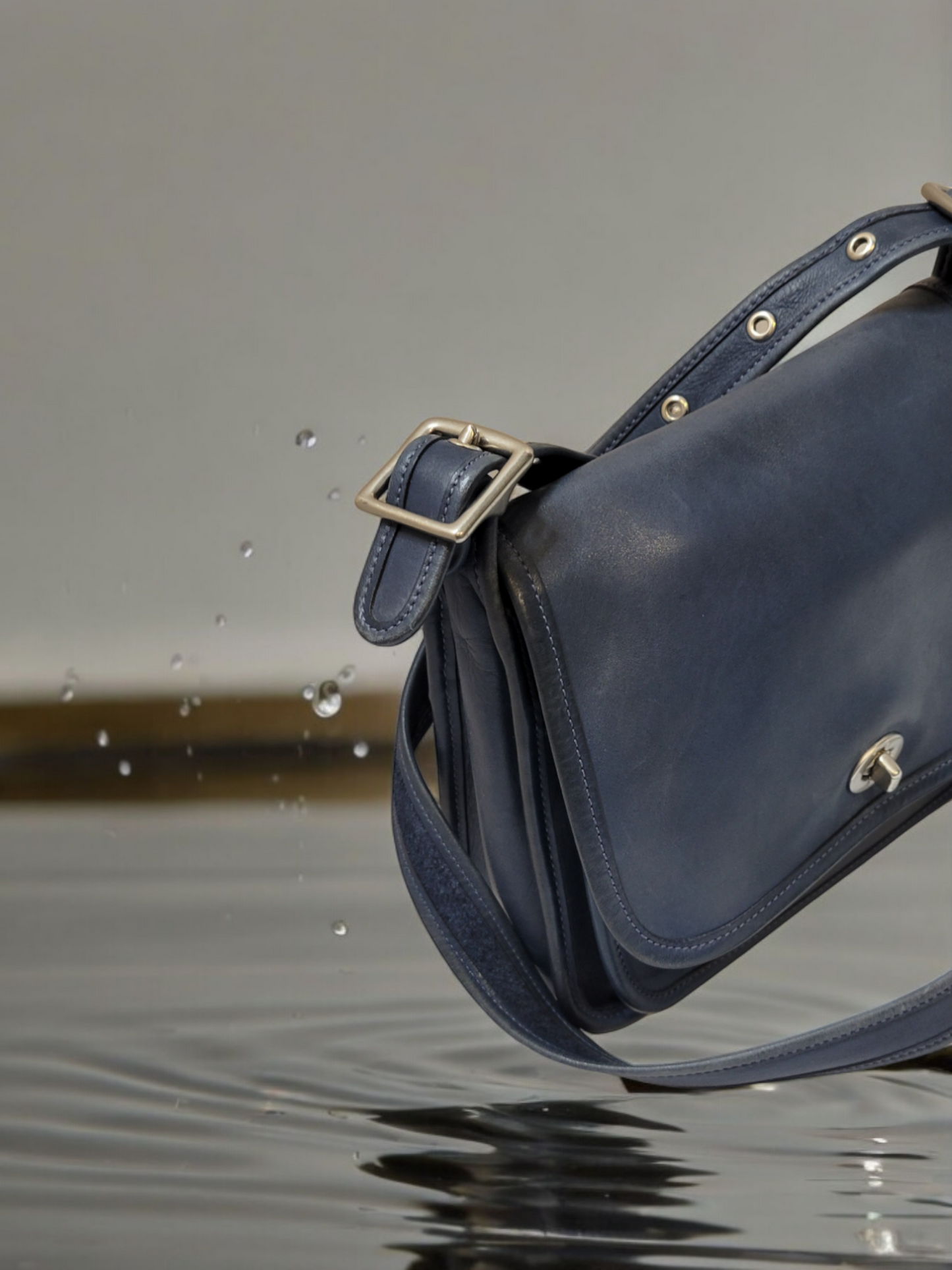 Vintage Coach Rambler Legacy Bag (Blue)