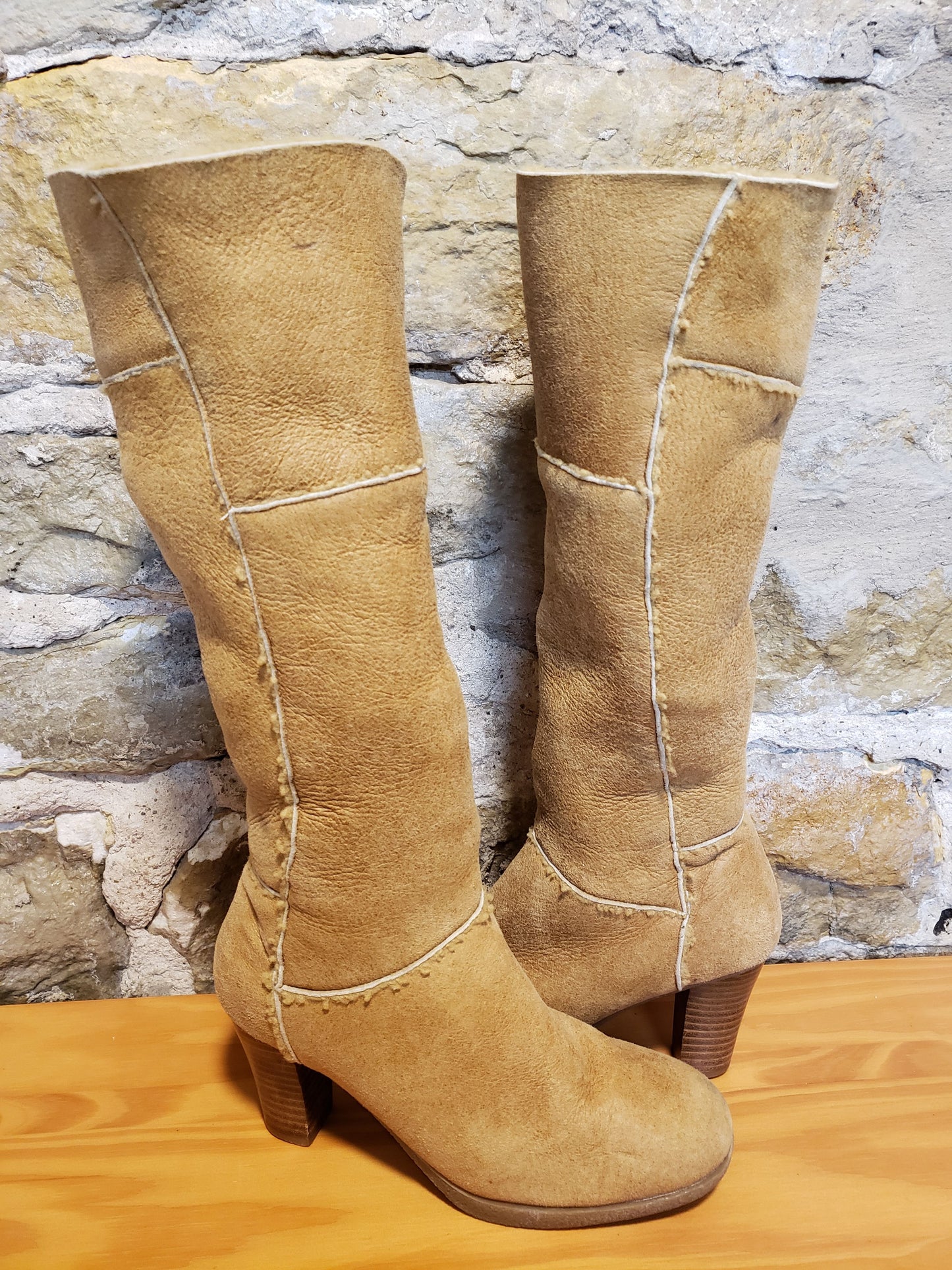 Frye Tan Shearling Boots Sz 7M