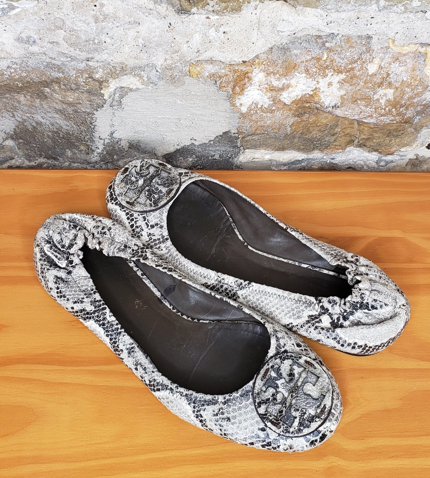 Tory Burch Snakeskin Reva Flats Sz 9M