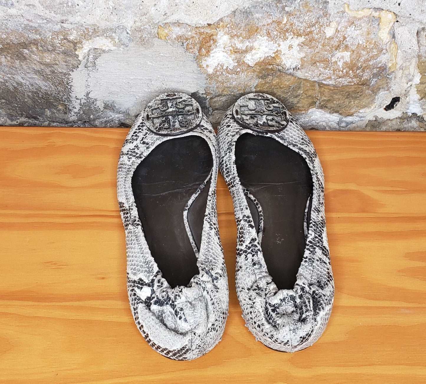 Tory Burch Snakeskin Reva Flats Sz 9M