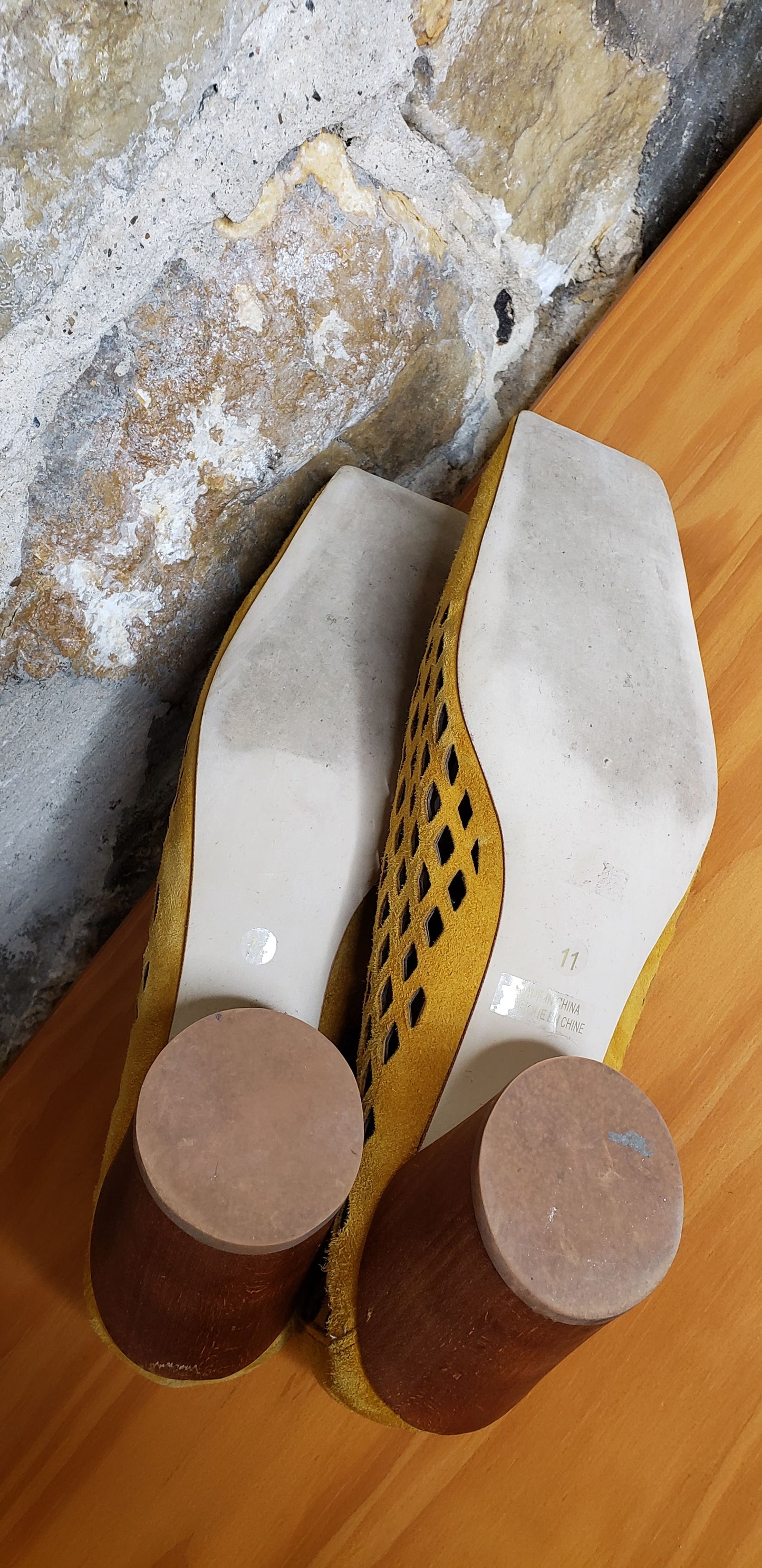 Jeffrey Campbell Yellow Suede Laser Cut Heels Sz 11