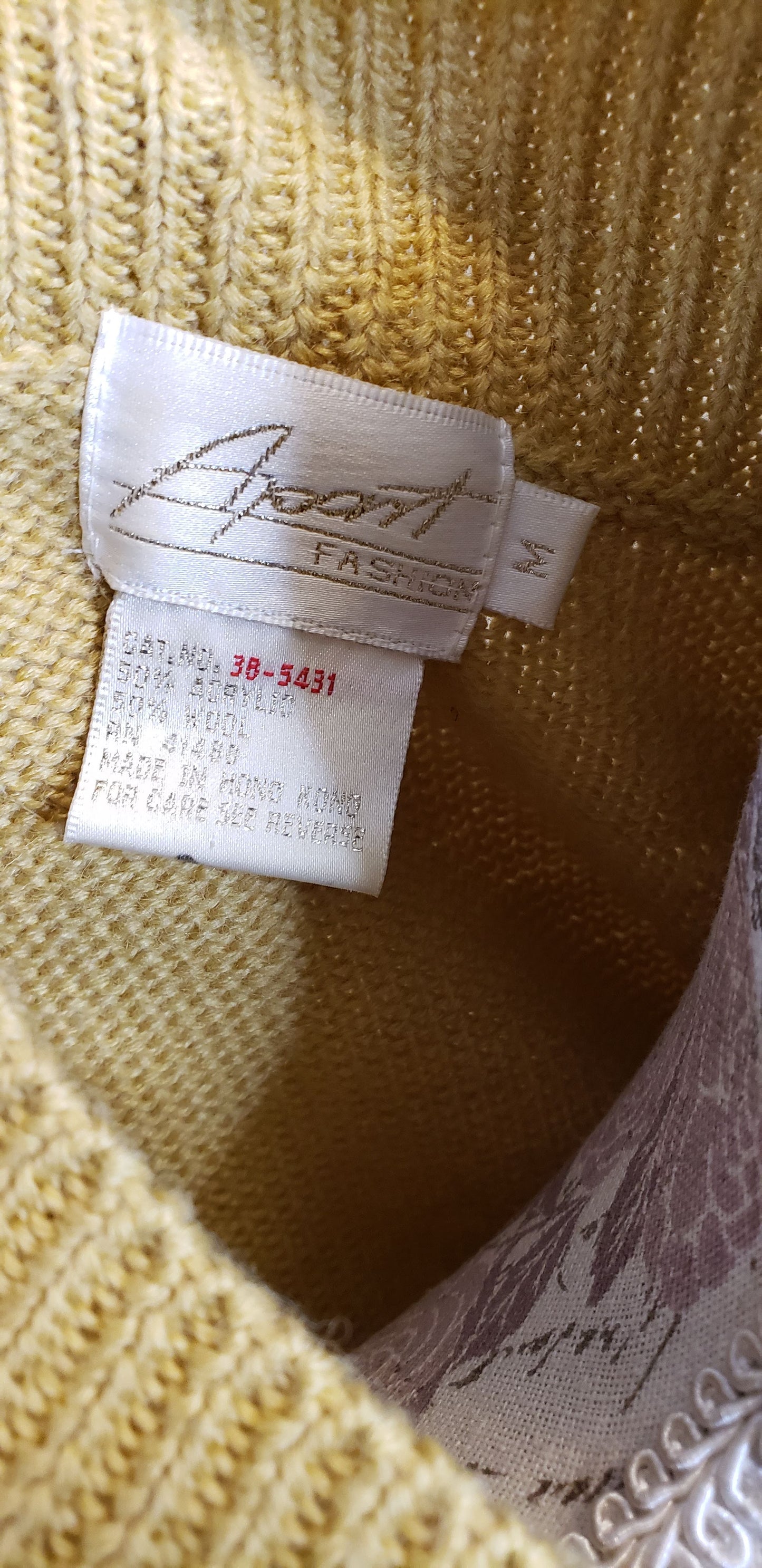Apart Vintage Sweater Sz M