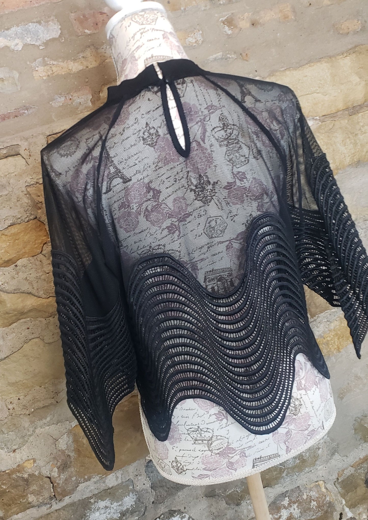 Black Sheer Chevron Top Sz S