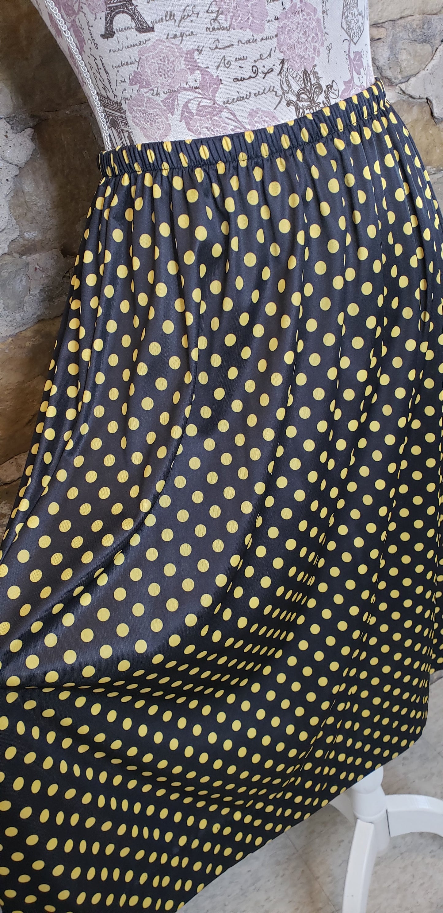 Vintage Black and Yellow Polka Dot Skirt Sz S/M