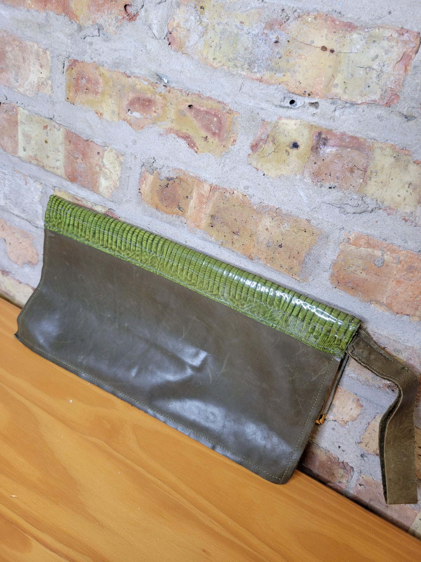 Two-tone Green Vintage Clutch Purse