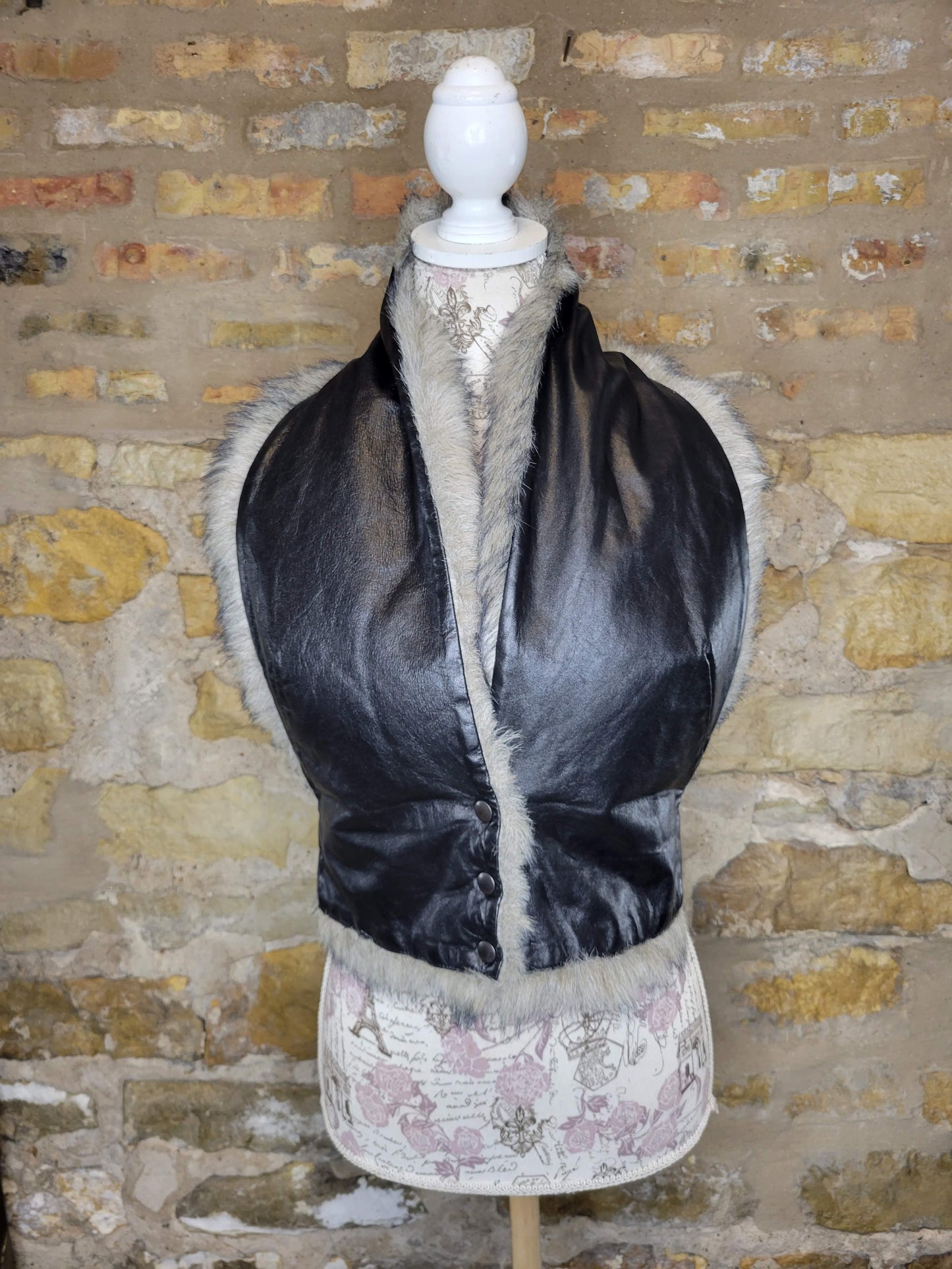 Vintage Leather/ Faux Fur Vest Sz S/M