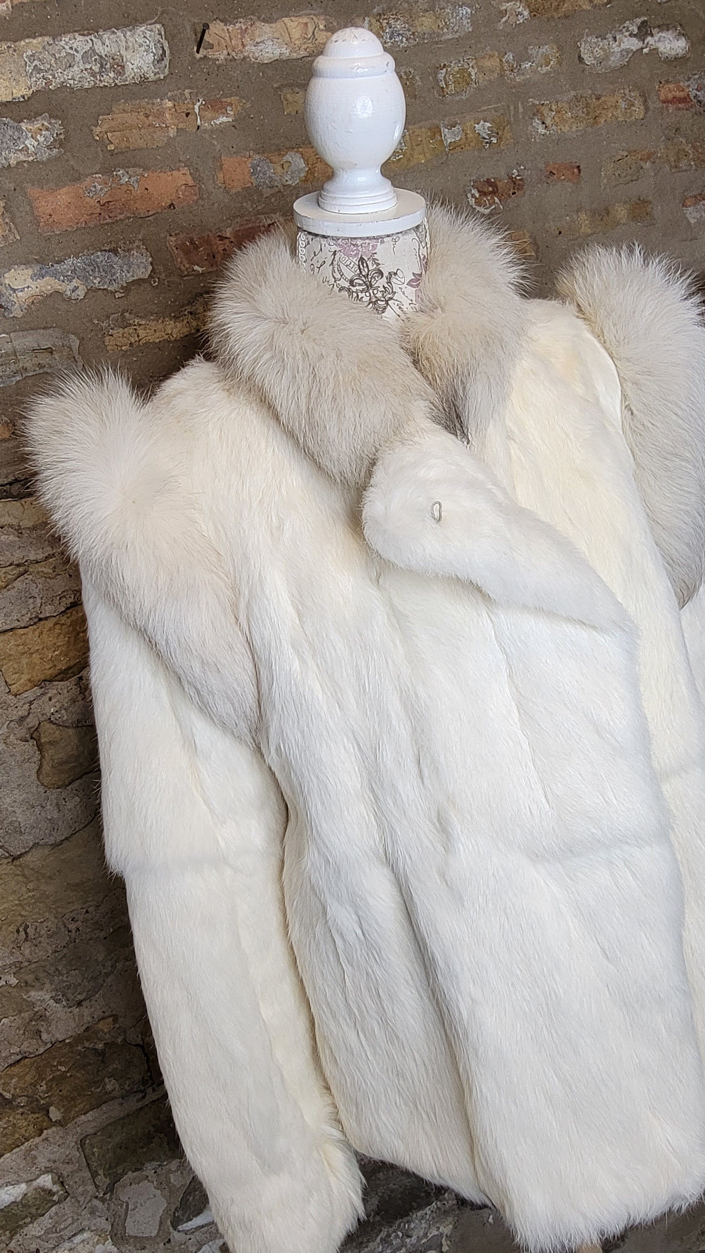 Berman's White Rabbit Jacket/Fox Collar Sz L