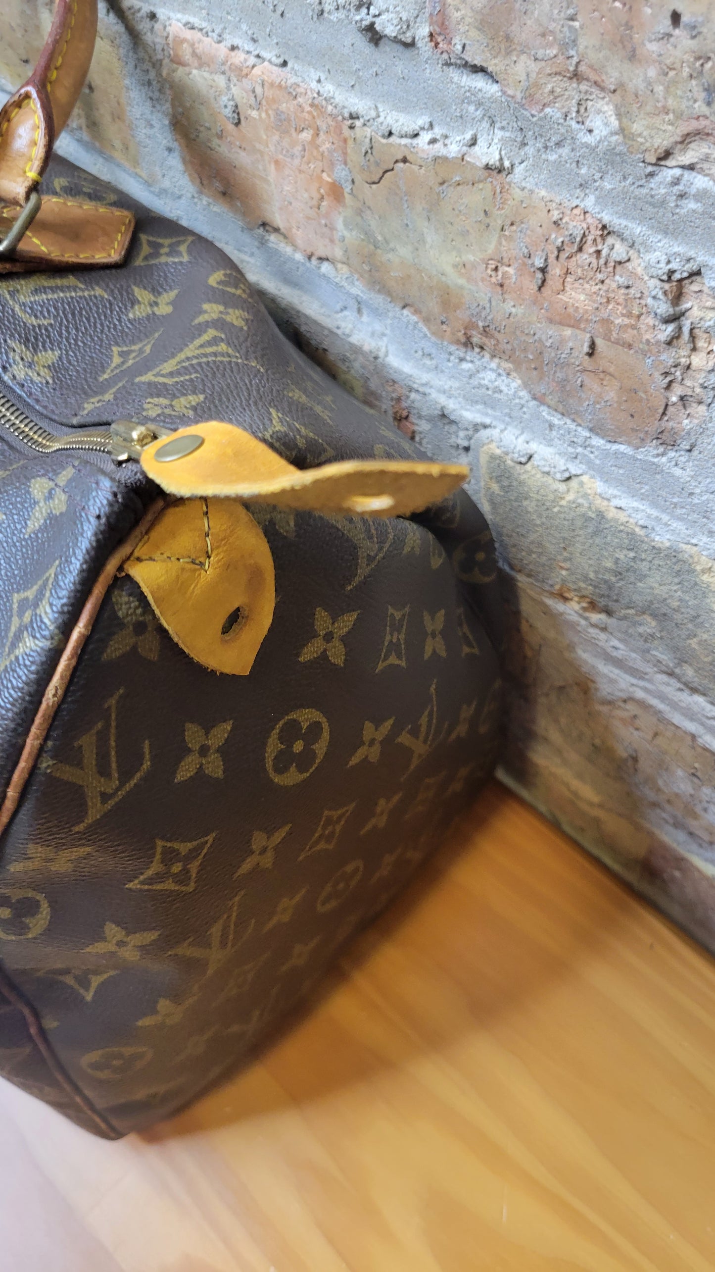 Louis Vuitton Speedy 40
