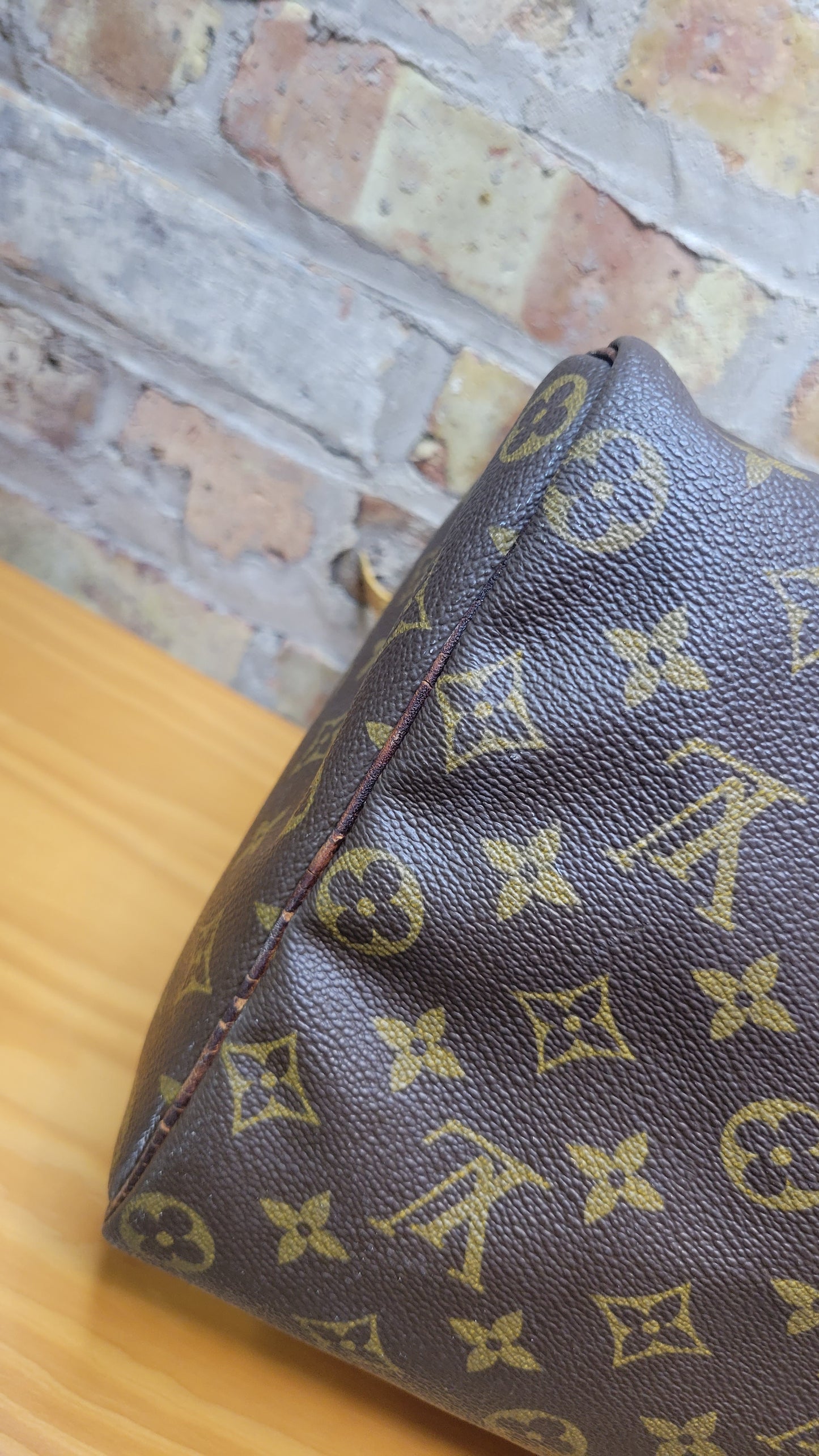 Louis Vuitton Speedy 40