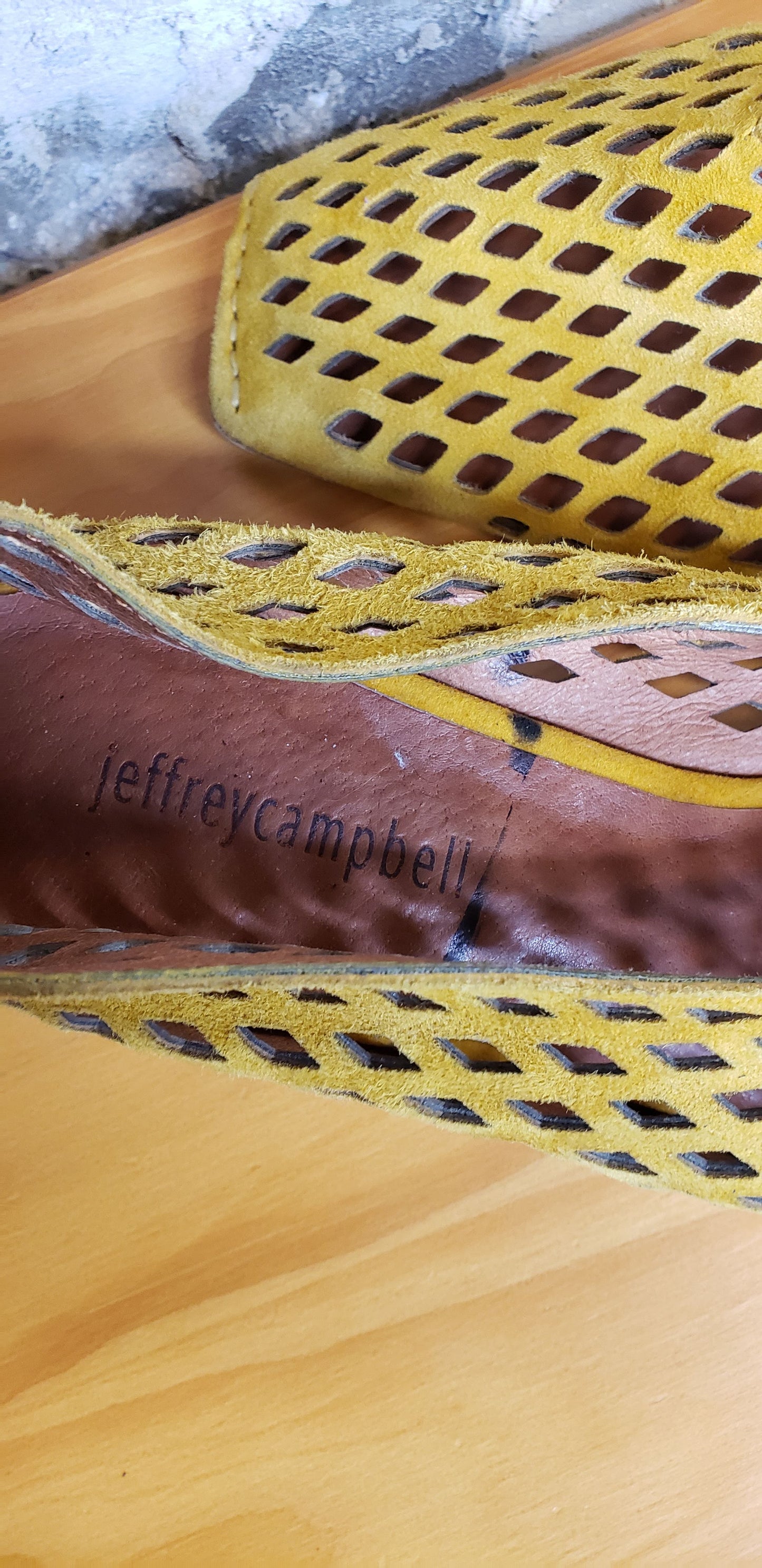 Jeffrey Campbell Yellow Suede Laser Cut Heels Sz 11