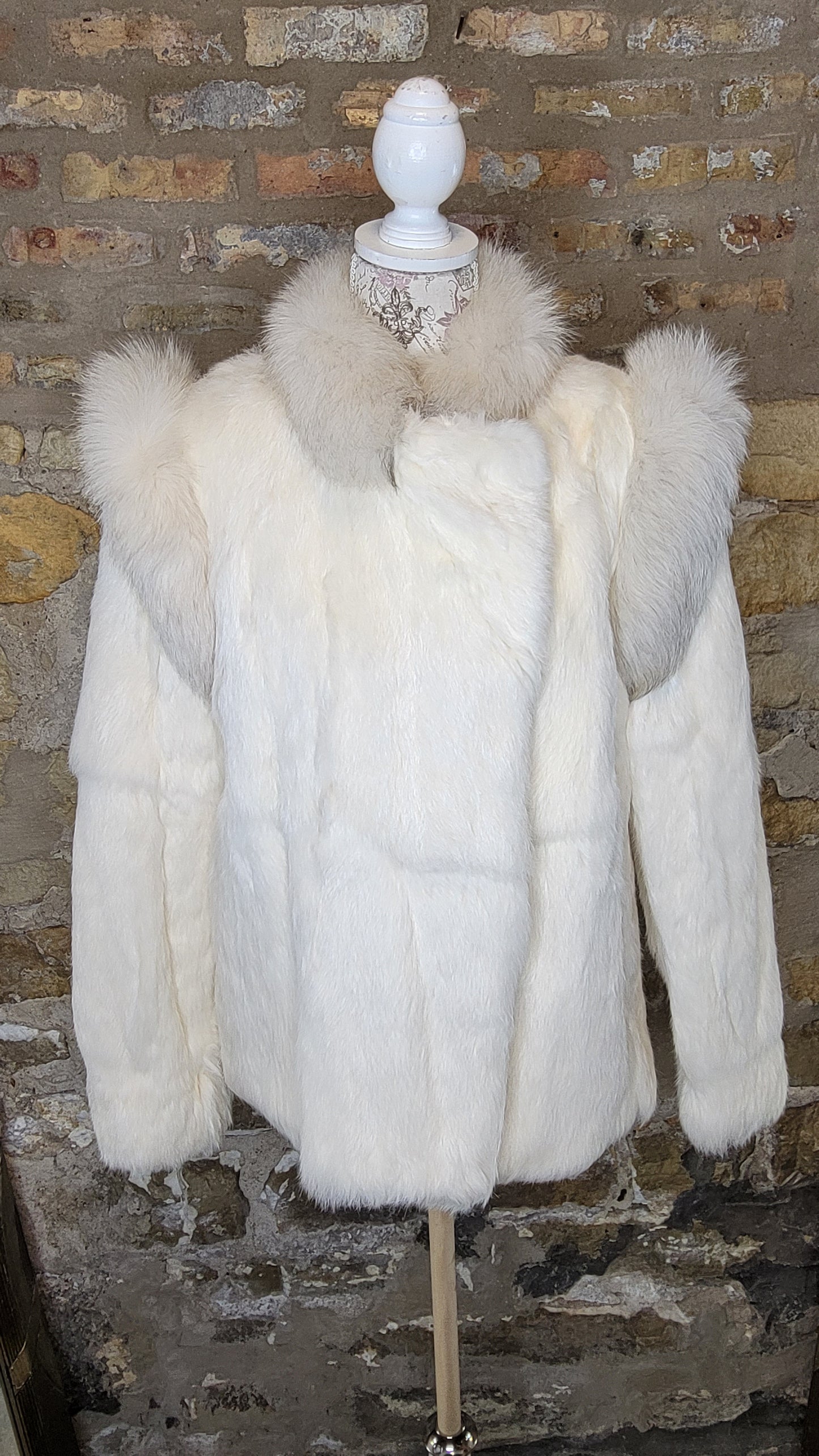 Berman's White Rabbit Jacket/Fox Collar Sz L